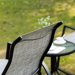 Outsunny Ensemble De Jardin 3 Pièces 2 Fauteuils à Bascule Table Basse Plateau Verre Trempé Acier époxy Textilène Gris 10 Outsunny Ensemble De Jardin 3 Pièces 2 Fauteuils à Bascule Table Basse Plateau Verre Trempé Acier époxy Textilène Gris -Outsunny Soldes Magasin 52976570 4