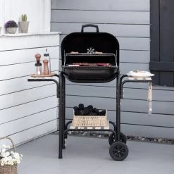 Outsunny Barbecue à Charbon - BBQ Grill Sur Pied Avec Couvercle, Roulettes - 3 étagères, 3 Crochets, 3 Ustensiles, 2 Grilles, Cuve Charbon Amovible - Bois Acier émaillé Noir - Noir 10 Outsunny Barbecue à Charbon - BBQ Grill Sur Pied Avec Couvercle, Roulettes - 3 étagères, 3 Crochets, 3 Ustensiles, 2 Grilles, Cuve Charbon Amovible - Bois Acier émaillé Noir - Noir -Outsunny Soldes Magasin 58393123 4